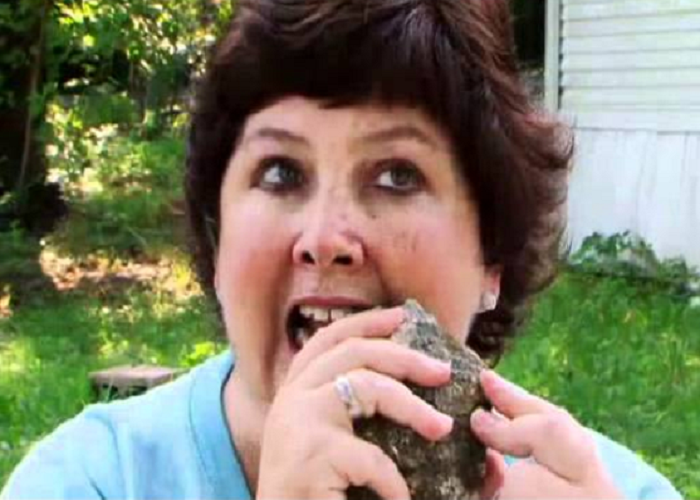 This Lady Has a Strange Addiction: Eating Rocks Every Day