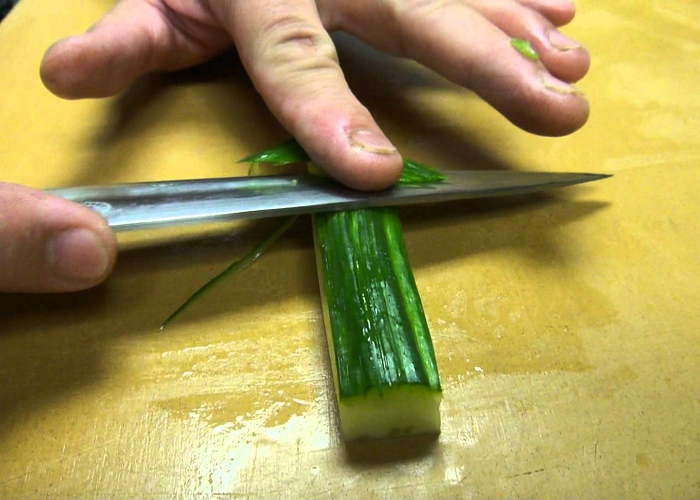 This Guy Has Very Fast And Precise Cutting Skills