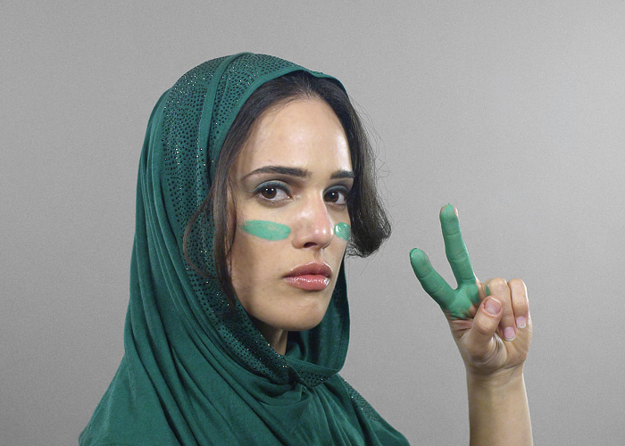 Watch 100 Years Of Beauty In Iran In Just One Minute