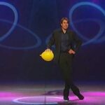 This Invisible Balloon Act Is So Good Your Brain Starts Believing It This Invisible Balloon Act Is So Good Your Brain Starts Believing It